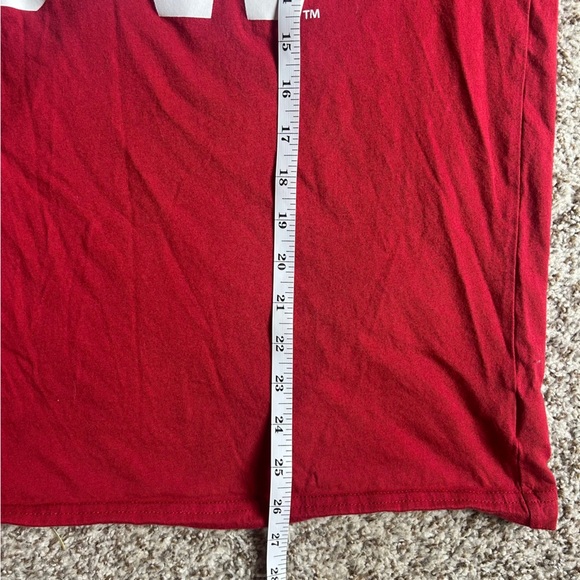 🦋Wisconsin Badgers Red 'Victory for UW' T-Shirt Casual Football Fan Sporty Large - Picture 6 of 6